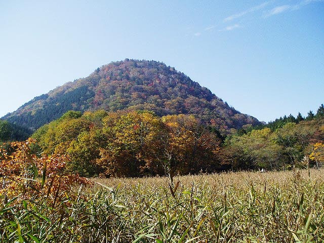 紅葉の新湯富士