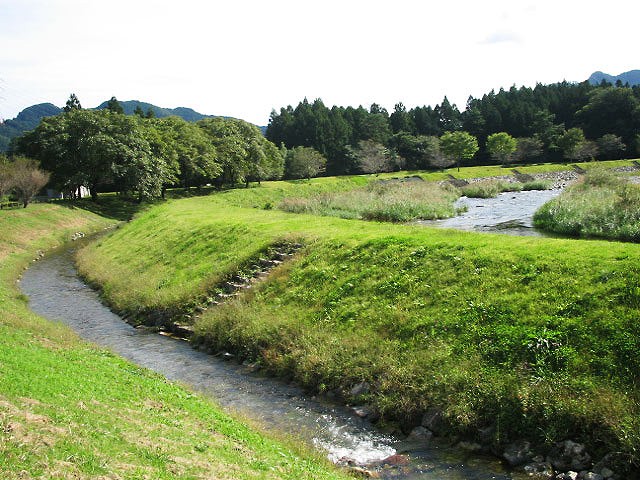 黒川からの水の取り入れ水路