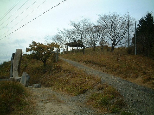 山頂へと続く道