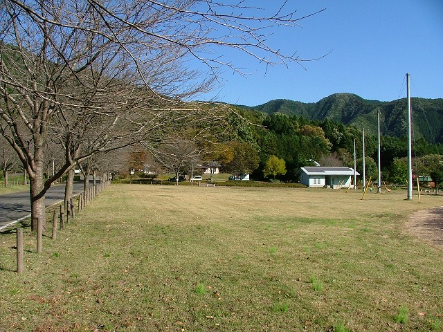 芝生広場