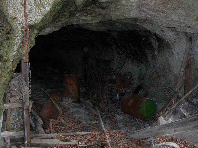 大谷の洞窟 海軍隧道 ロケナビ検索 栃木県フィルムコミッション